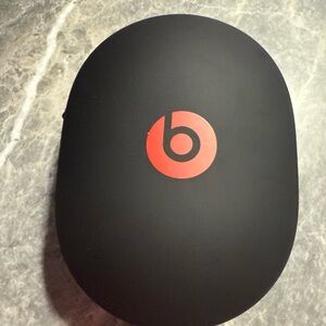 Genuine OEM Beats by Dr. Dre Studio Headphones Carrying Travel Case - Blk/red
